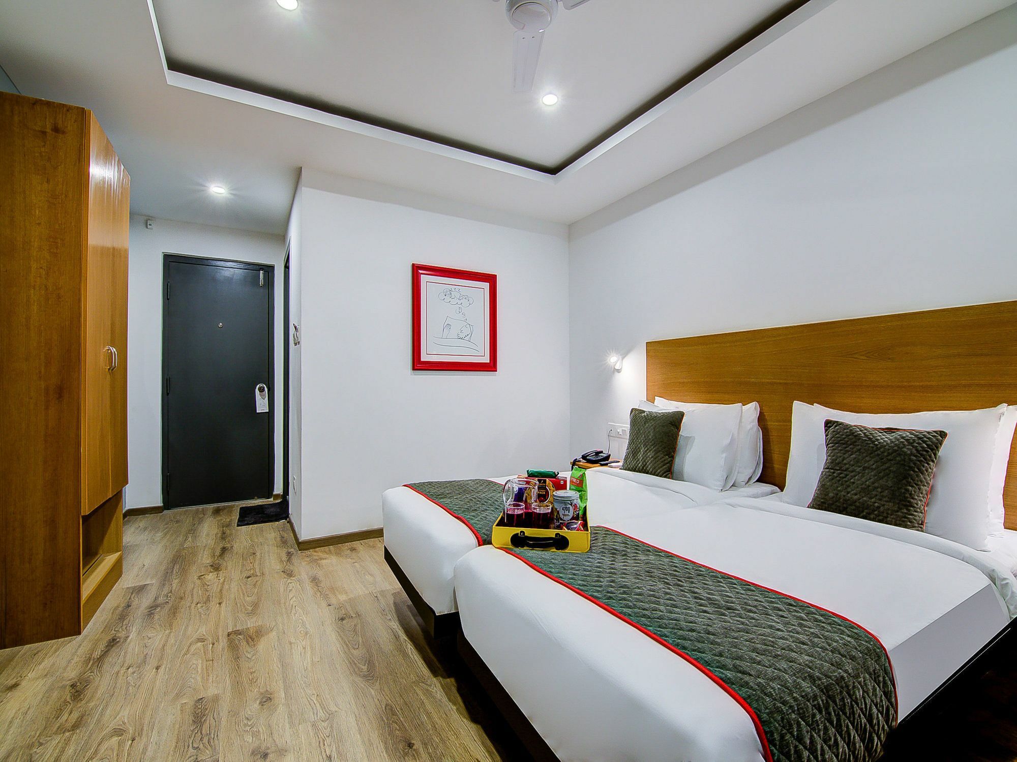 Oyo Townhouse 034 -Halcyon Hitech City Road 海得拉巴 外观 照片