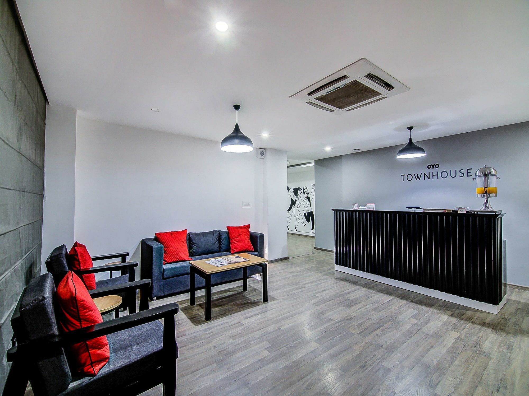 Oyo Townhouse 034 -Halcyon Hitech City Road 海得拉巴 外观 照片