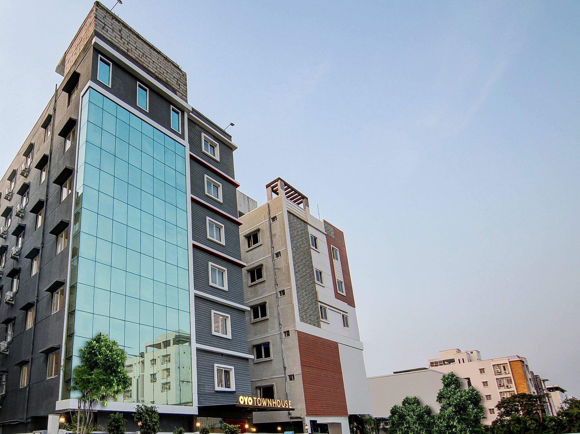 Oyo Townhouse 034 -Halcyon Hitech City Road 海得拉巴 外观 照片