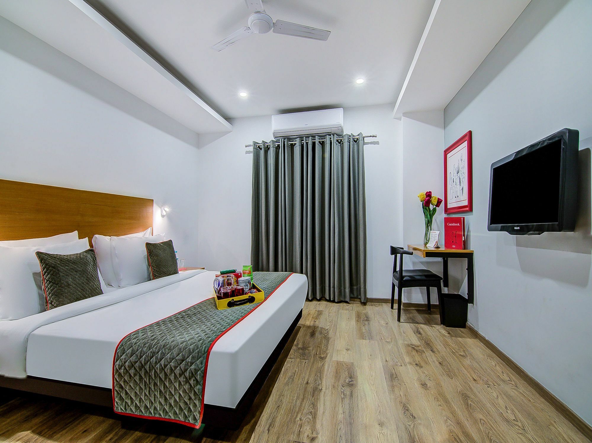Oyo Townhouse 034 -Halcyon Hitech City Road 海得拉巴 外观 照片