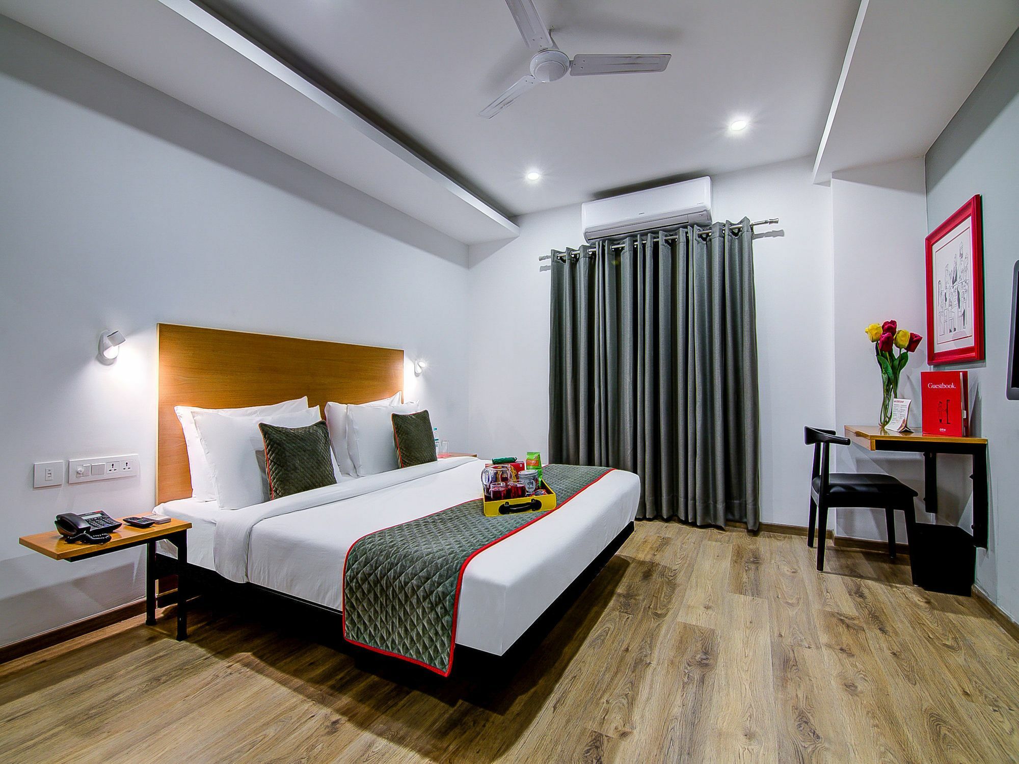 Oyo Townhouse 034 -Halcyon Hitech City Road 海得拉巴 外观 照片